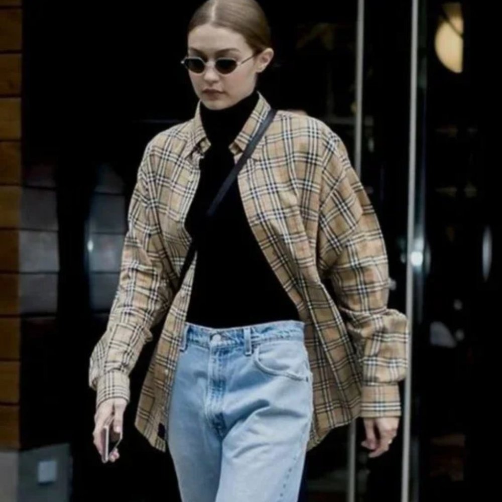 BURBERRY BRIT Plaid Print Long Sleeve Button-Up Top Size: S
